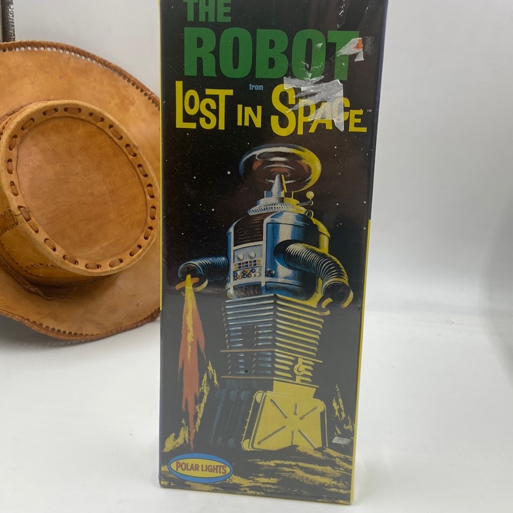 Polar Lights Lost in Space The Robot Plastic Model Kit NIB＃5030